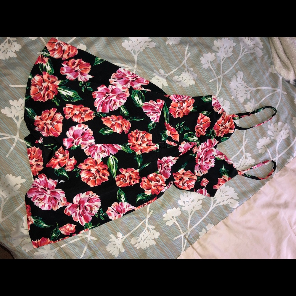 V neck flower summer dress 🌸